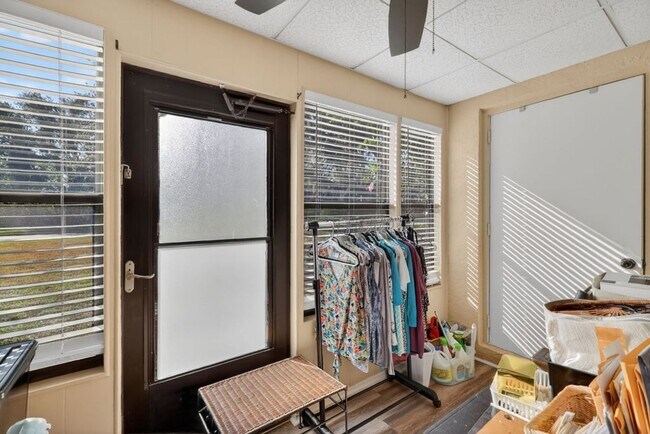 Building Photo - 12520 Orangewood Ct