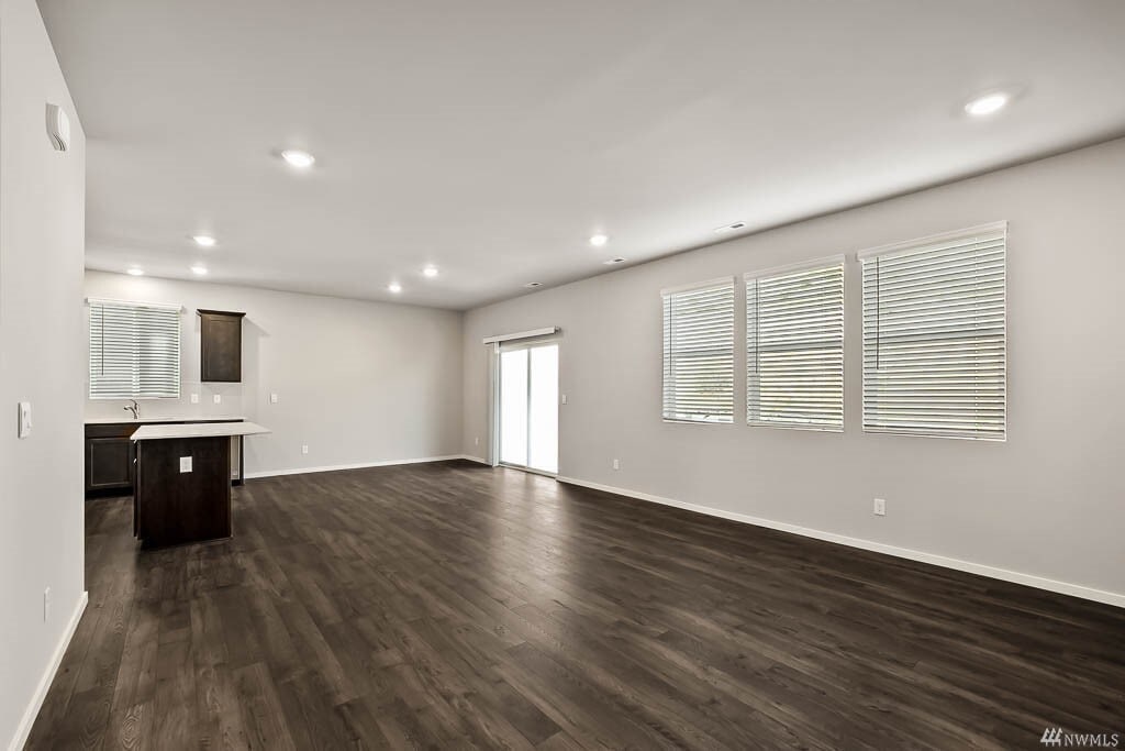 Bright & Open Family Room and Dining Area - 5746 Waverly Rd SW