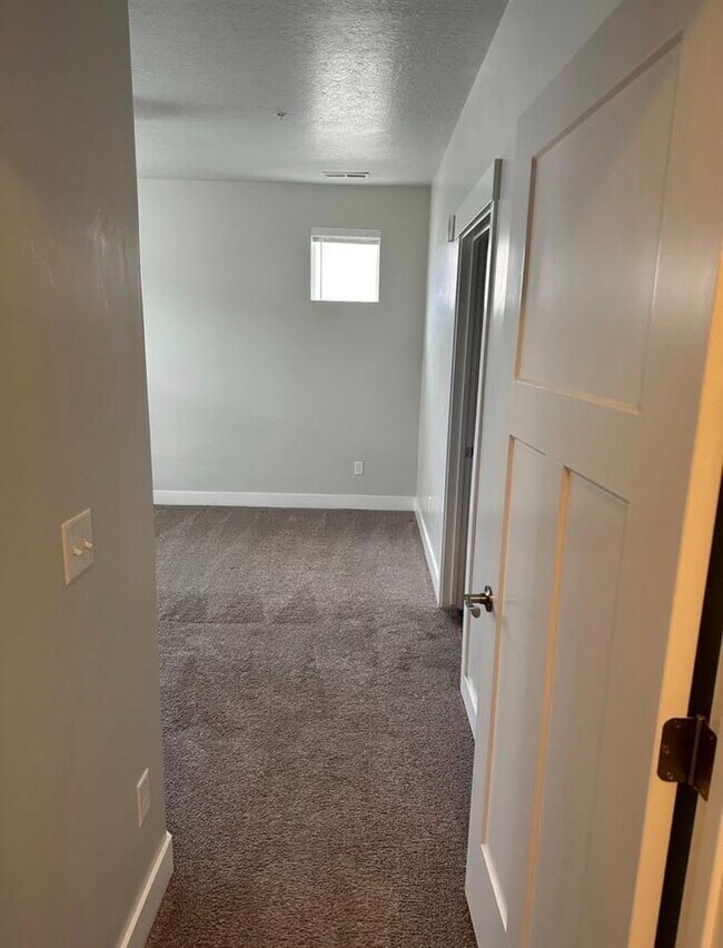Building Photo - 3896 W 1850 N