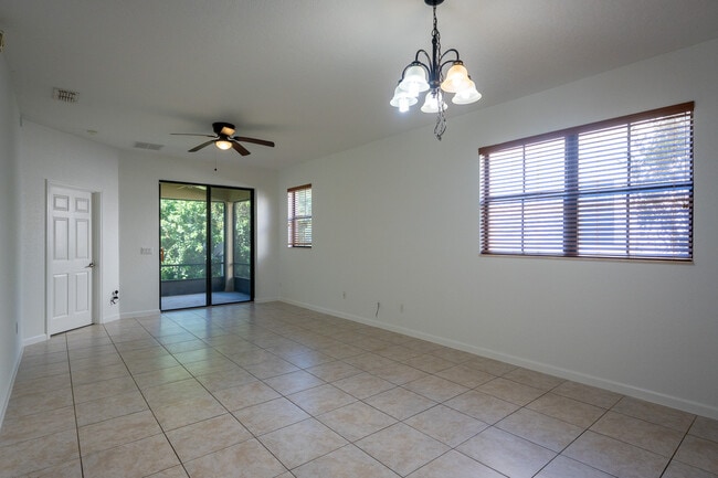 Building Photo - 1425 Portofino Meadows Blvd