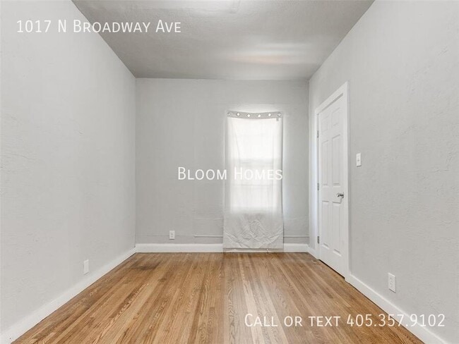 Building Photo - 1017 N Broadway Ave