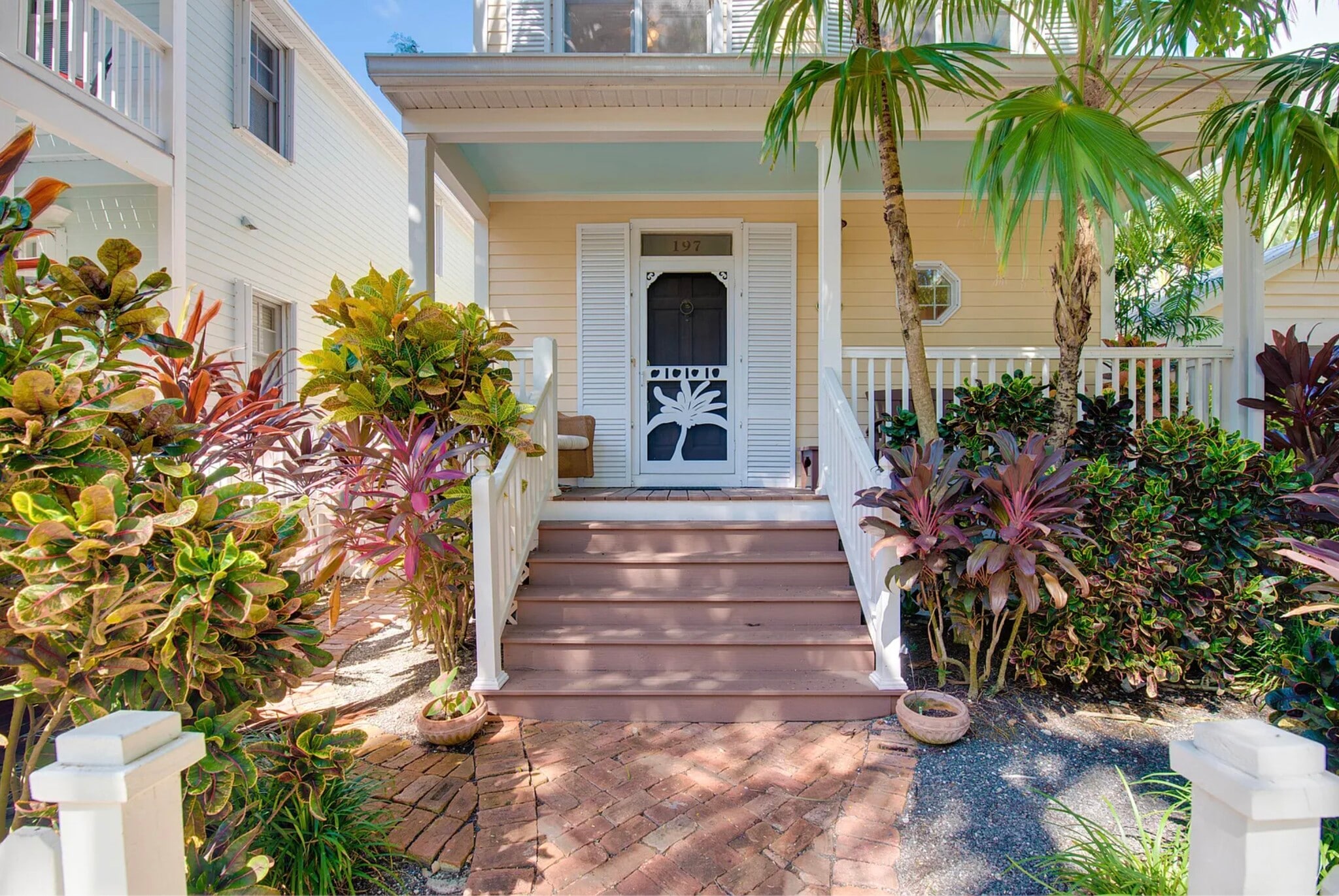 Building Photo - 197 Golf Club Dr