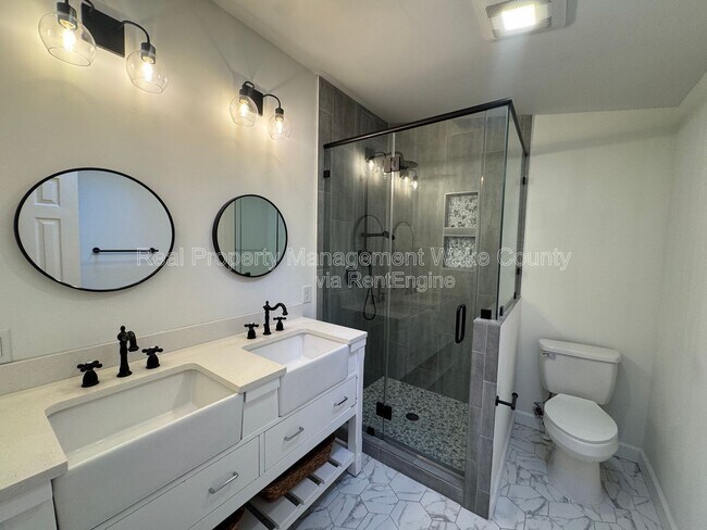 Building Photo - 3018 Medlin Dr