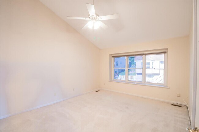 Building Photo - 3309 Lower Lakes Estates Dr
