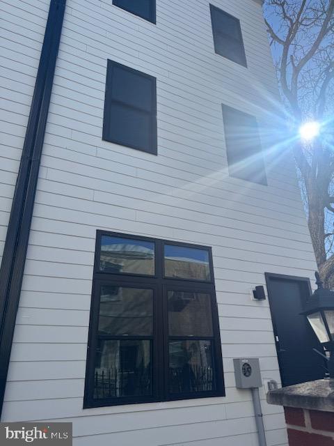 Building Photo - 3077 Salmon St