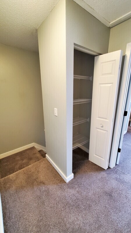 Building Photo - 414 N 18th Ave