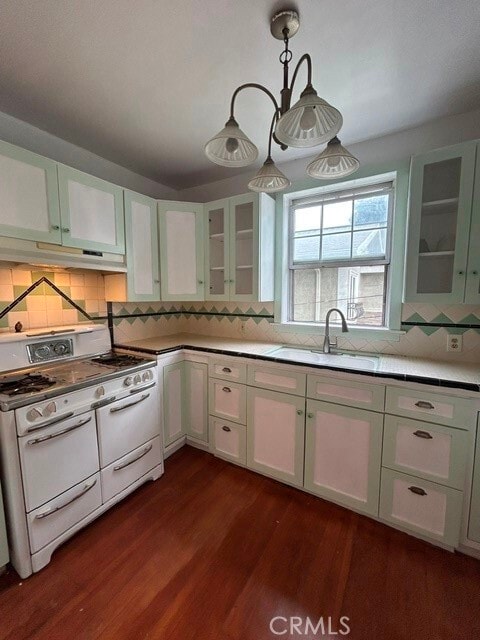 Building Photo - 380 W 15th St