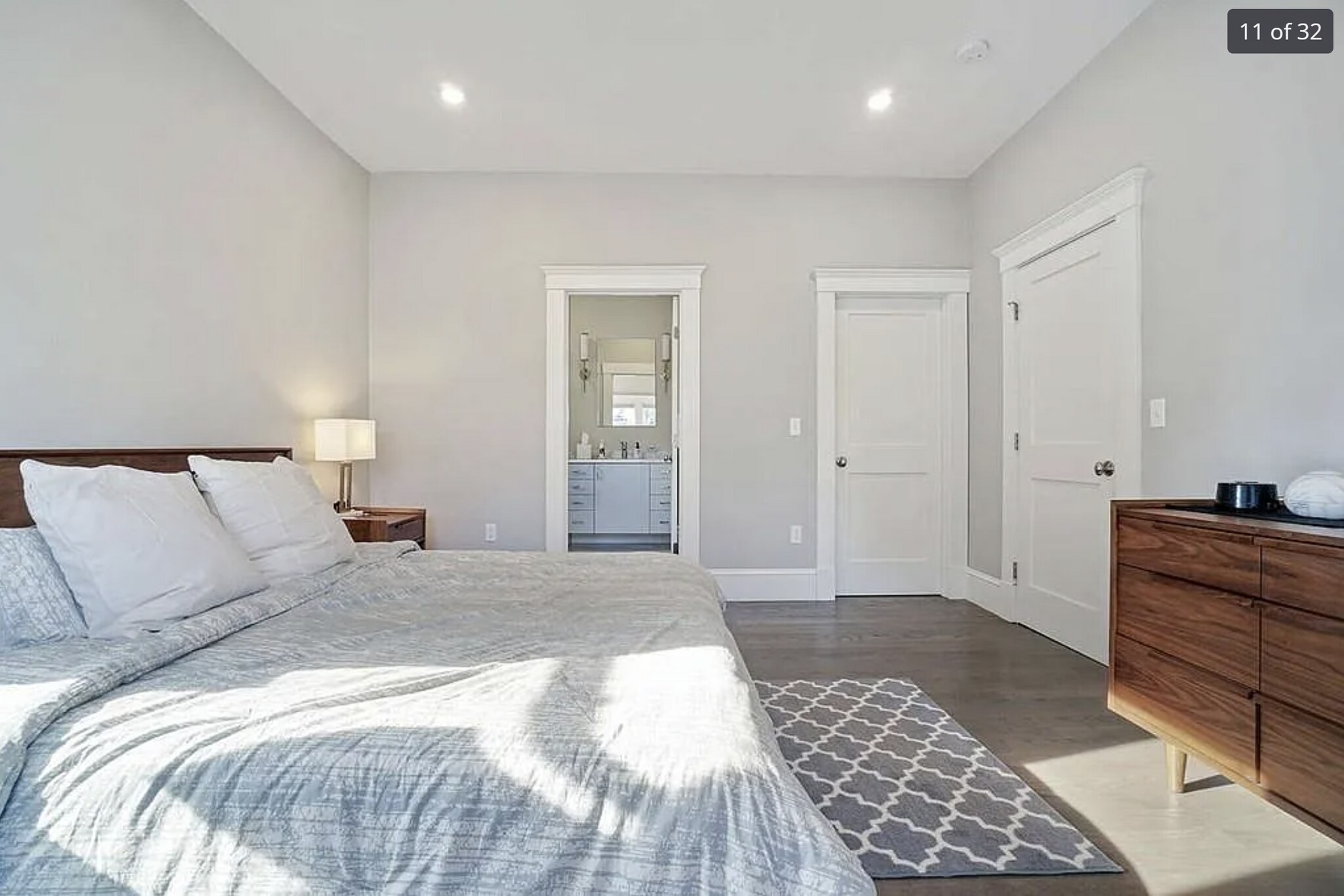 Building Photo - 20 Lincoln St