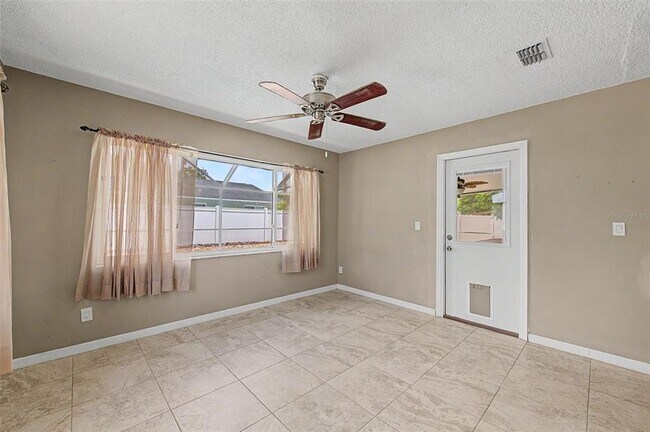 Building Photo - 4212 Gray Squirrel Ln