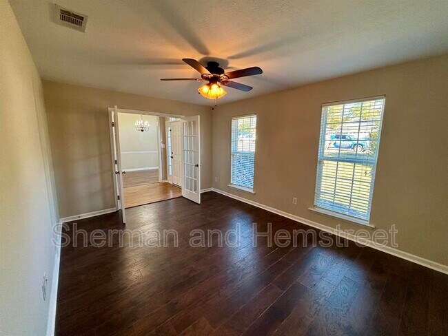 Building Photo - 4477 Country Glen Cir