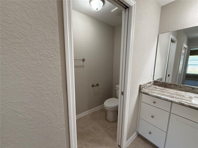 Building Photo - 10426 SW 133 Ave