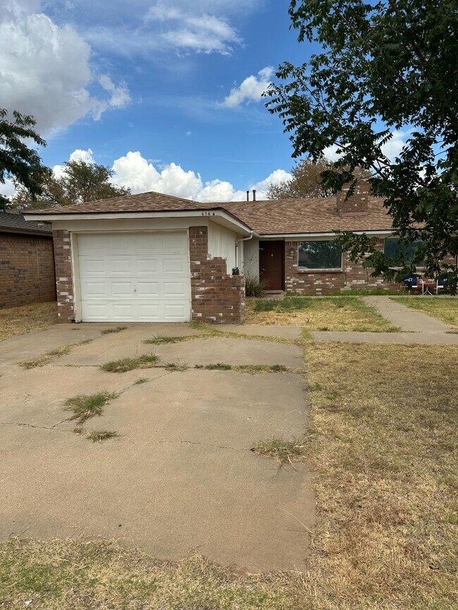 Building Photo - 616 N Elkhart Ave