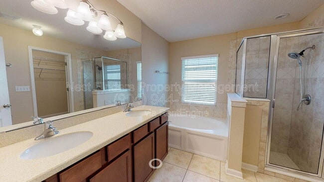 Building Photo - 517 S Aberdeenshire Dr