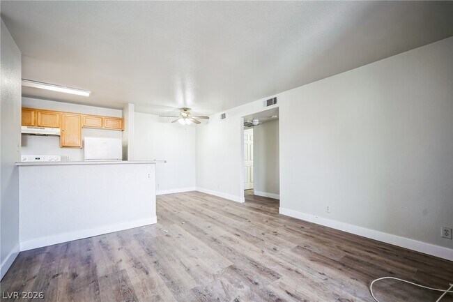 Building Photo - 2978 Juniper Hills Blvd