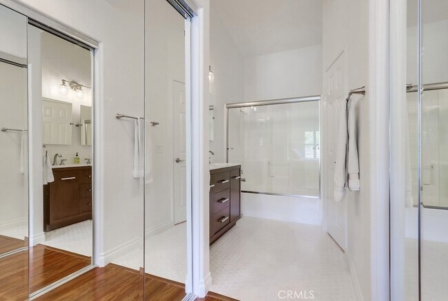 Building Photo - 54 Waxwing Ln