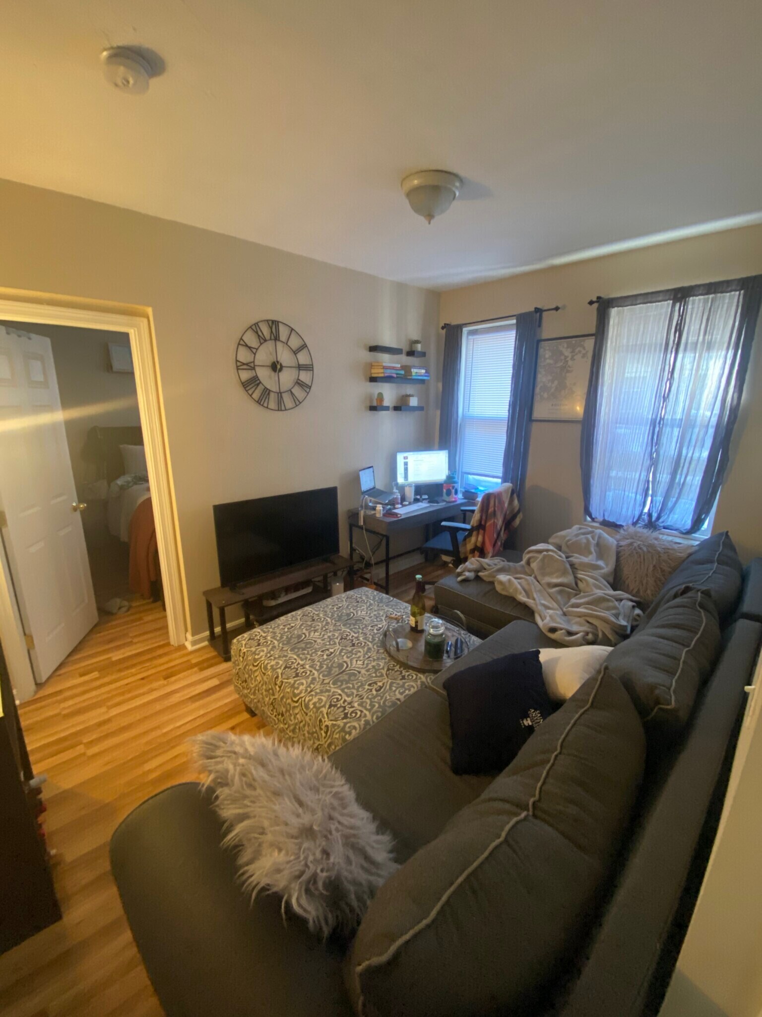 Building Photo - 227 Hanover St