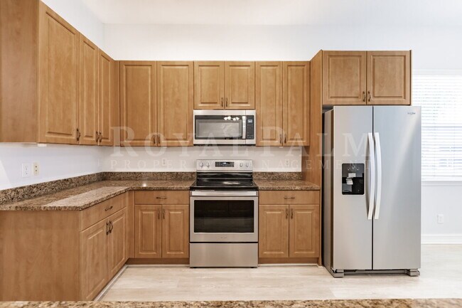 Building Photo - 12060 Lucca St