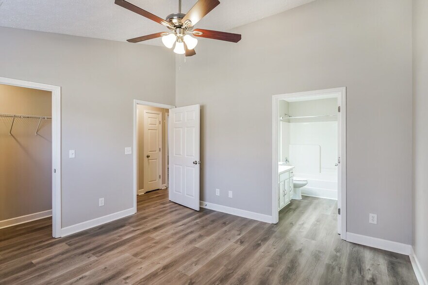 Building Photo - 3293 Cain Harbor Dr