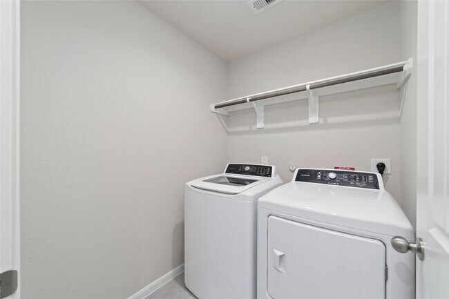 Building Photo - 3227 Zephyr Park Ln