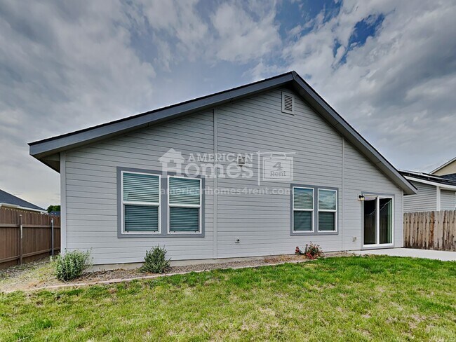 Building Photo - 12597 Trinidad Street