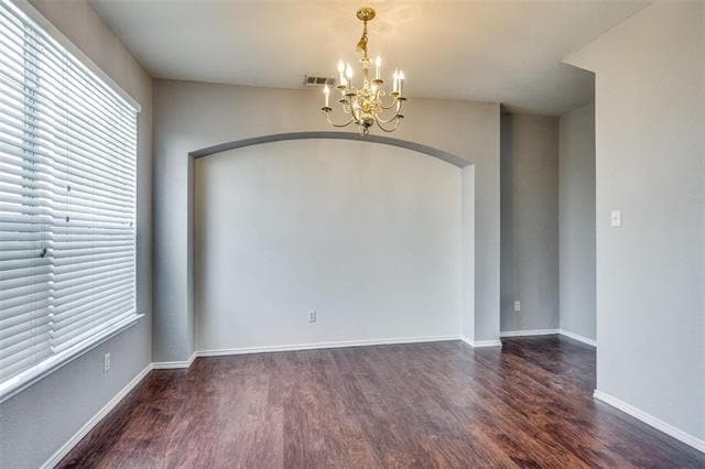 Building Photo - 3408 Oleander Dr