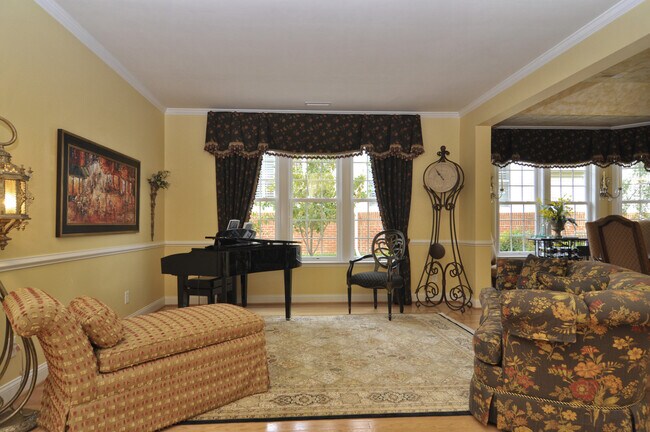 Building Photo - 6727 Evensong Ln