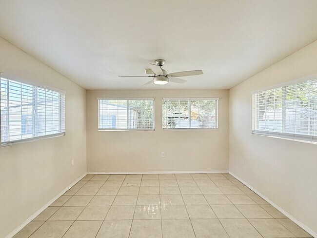 Building Photo - Spacious 3-Bedroom Home Near NAS Whiting Field