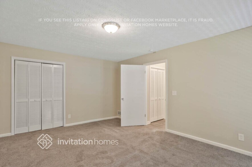 Building Photo - 5884 Four Winds Dr SW
