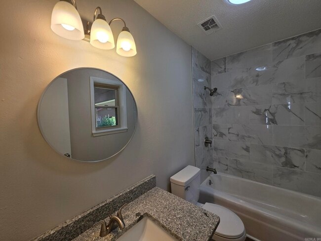 Building Photo - 3 Apache Dr