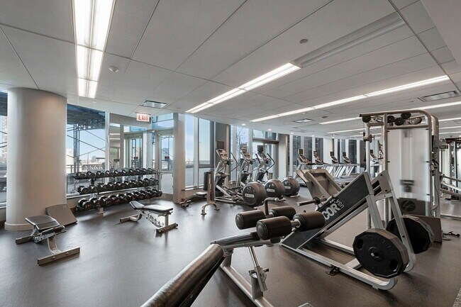 Building Photo - 420 E Waterside Dr