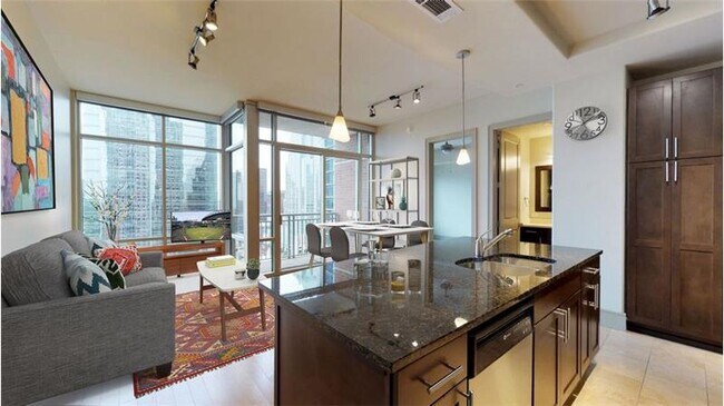 Building Photo - 102 Colorado St