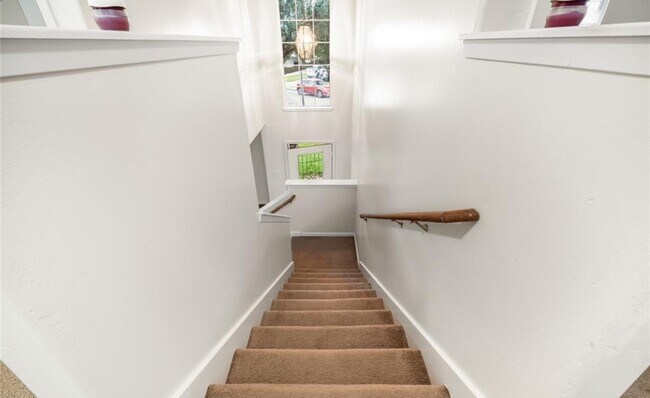 Building Photo - 19411 Kadabra Dr