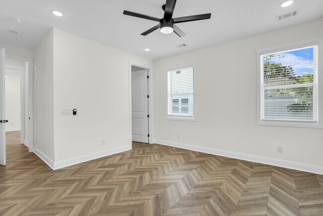 Building Photo - East Duffy Street