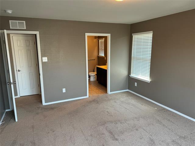 Building Photo - 805 Underhill Dr