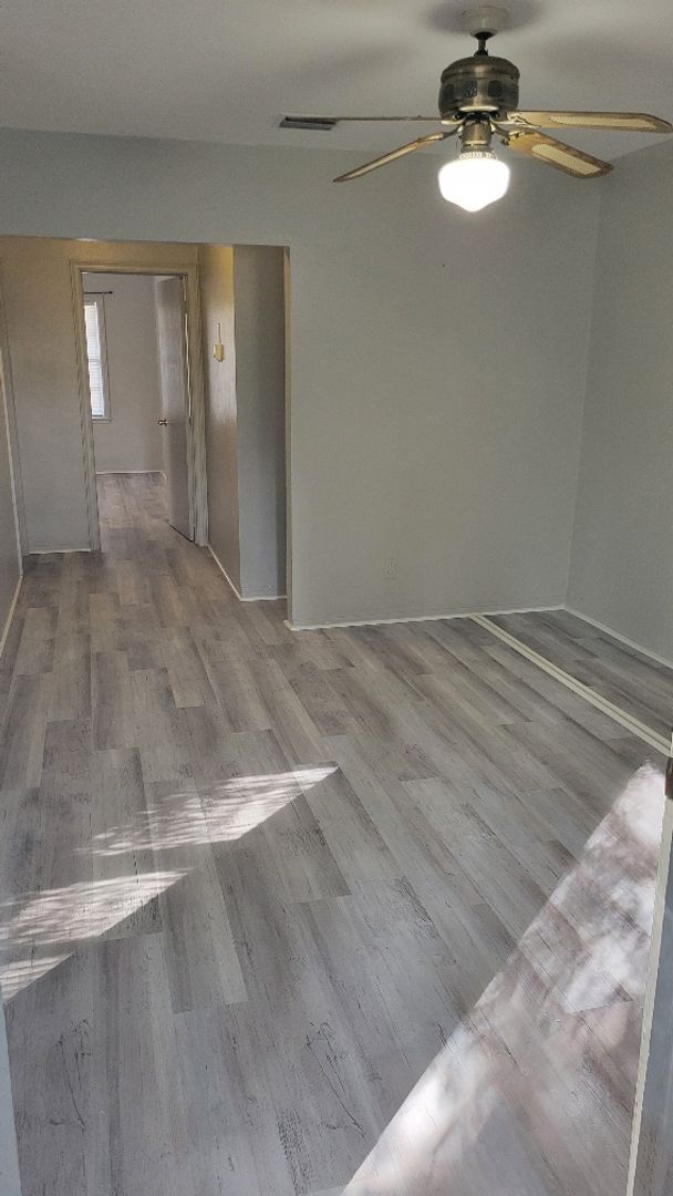 Building Photo - 2315 1st Ave N