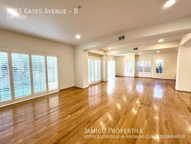 Building Photo - 2103 Gates Ave