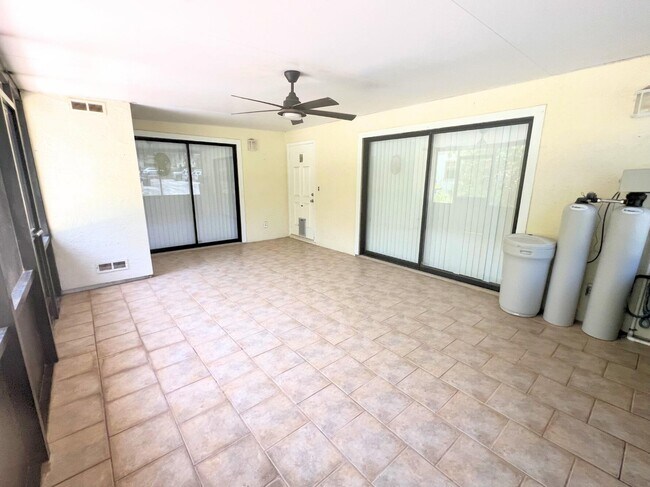 Building Photo - 7382 SE Jamestown Terrace
