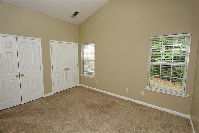 Building Photo - 4739 Autumn Rose Trail