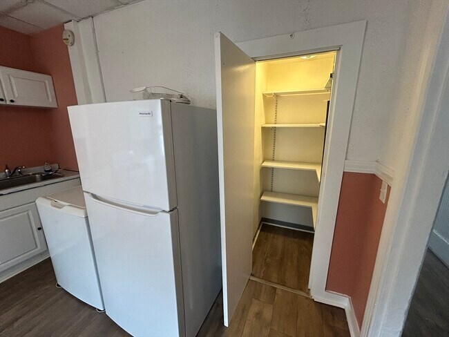 Building Photo - 55 P St