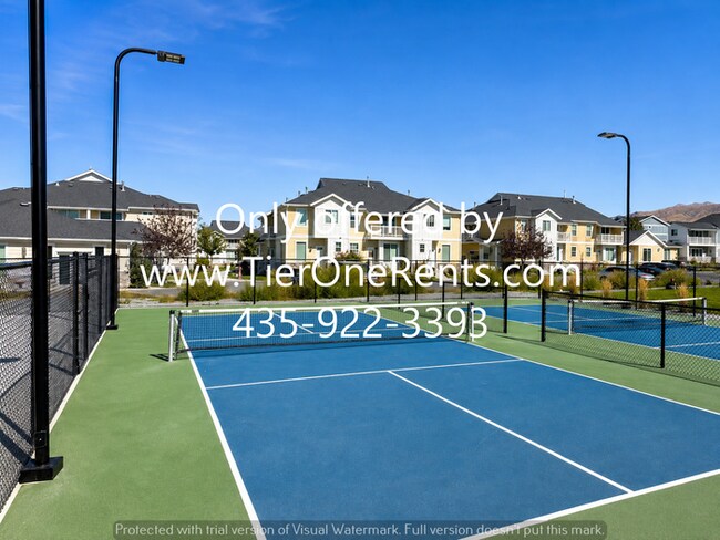Building Photo - NO DEPOSIT option available for qualified renters!