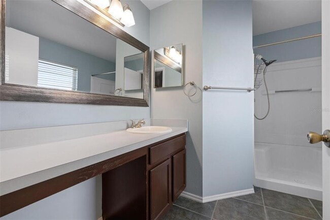 Building Photo - 11118 3rd Ave E