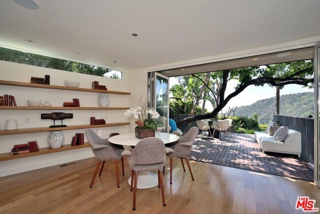 Building Photo - 2439 Carman Crest Dr