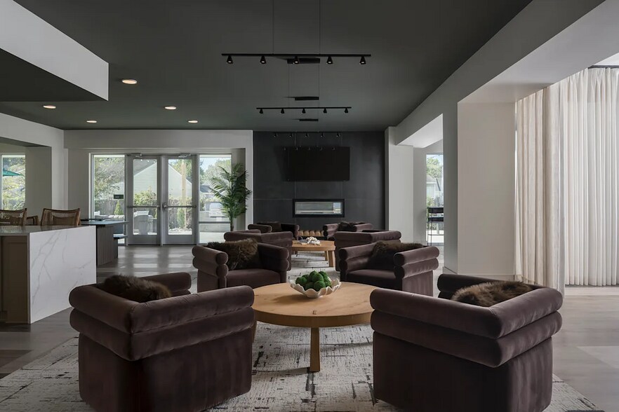 Building Photo - 2110 Birkhall St