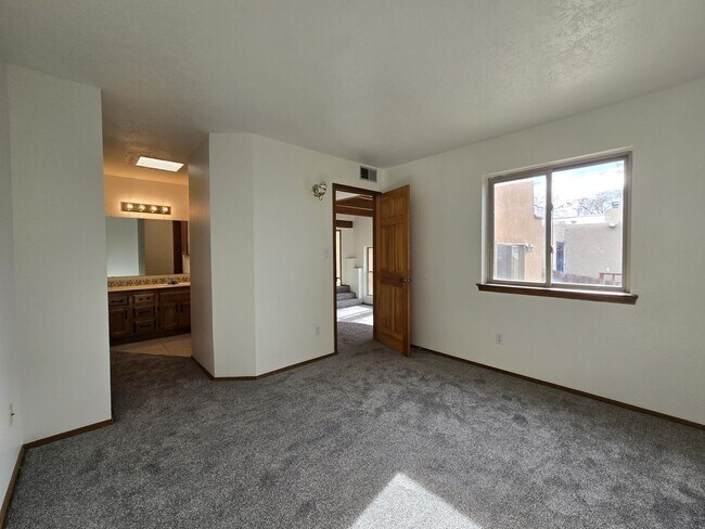 Building Photo - 157 Calle Don Jose