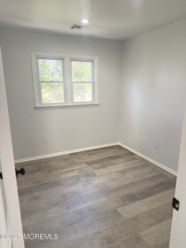 Building Photo - 55 Chapin Ave