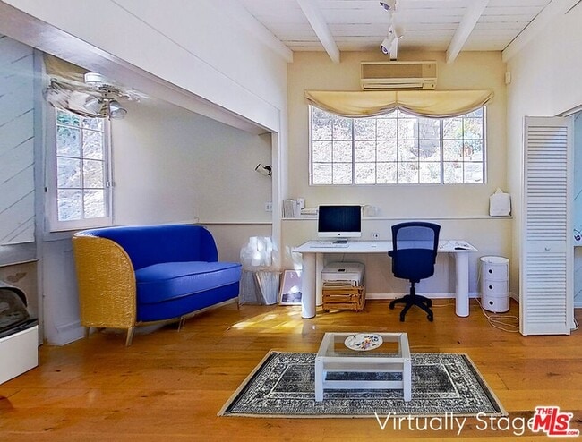 Building Photo - 10211 Seabury Ln