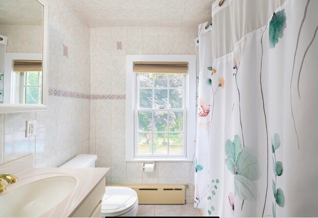 Building Photo - 30 Olive St