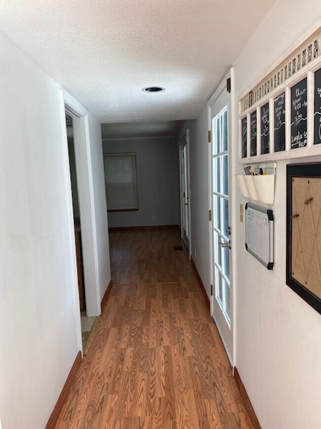 Building Photo - 3665 Cashill Blvd