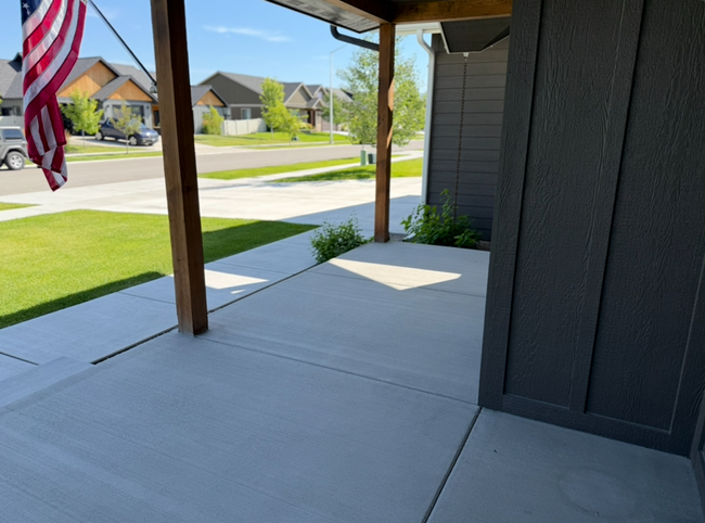 Building Photo - Stunning Kalispell Home in Silverbrook nei...