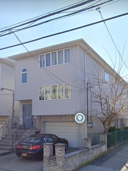 Primary Photo - 91 Oliver St